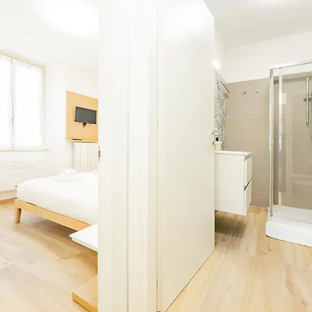 Riva Realestate - *